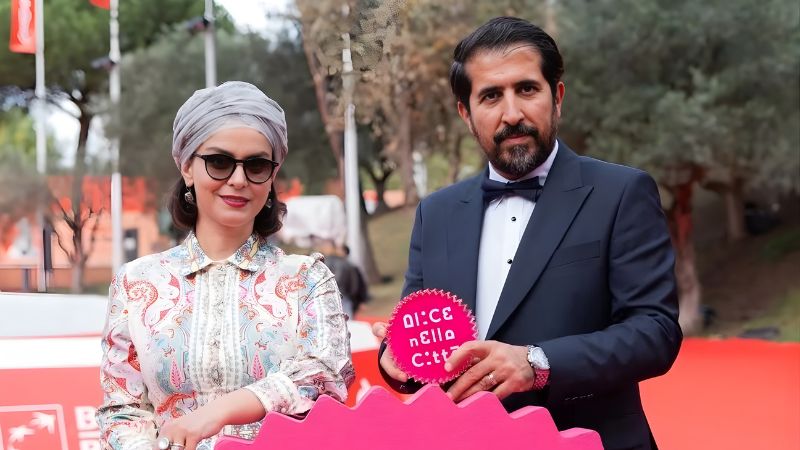 "بازیگر نقش اول فیلم «رها» در کنار تهیه‌کننده، در فرش قرمز جشنواره ایتالیایی «آلیس در شهر» با جایزه بهترین فیلم"