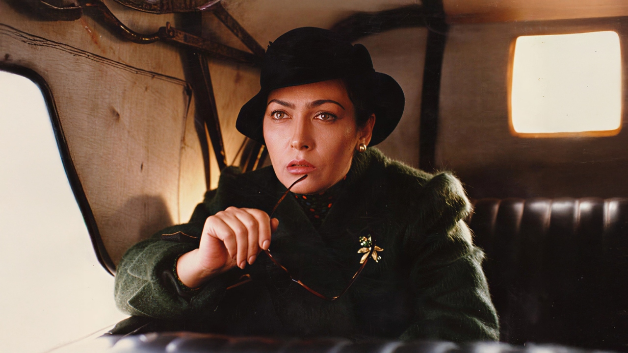 فریماه فرجامی در نمایی از فیلم پرده آخر